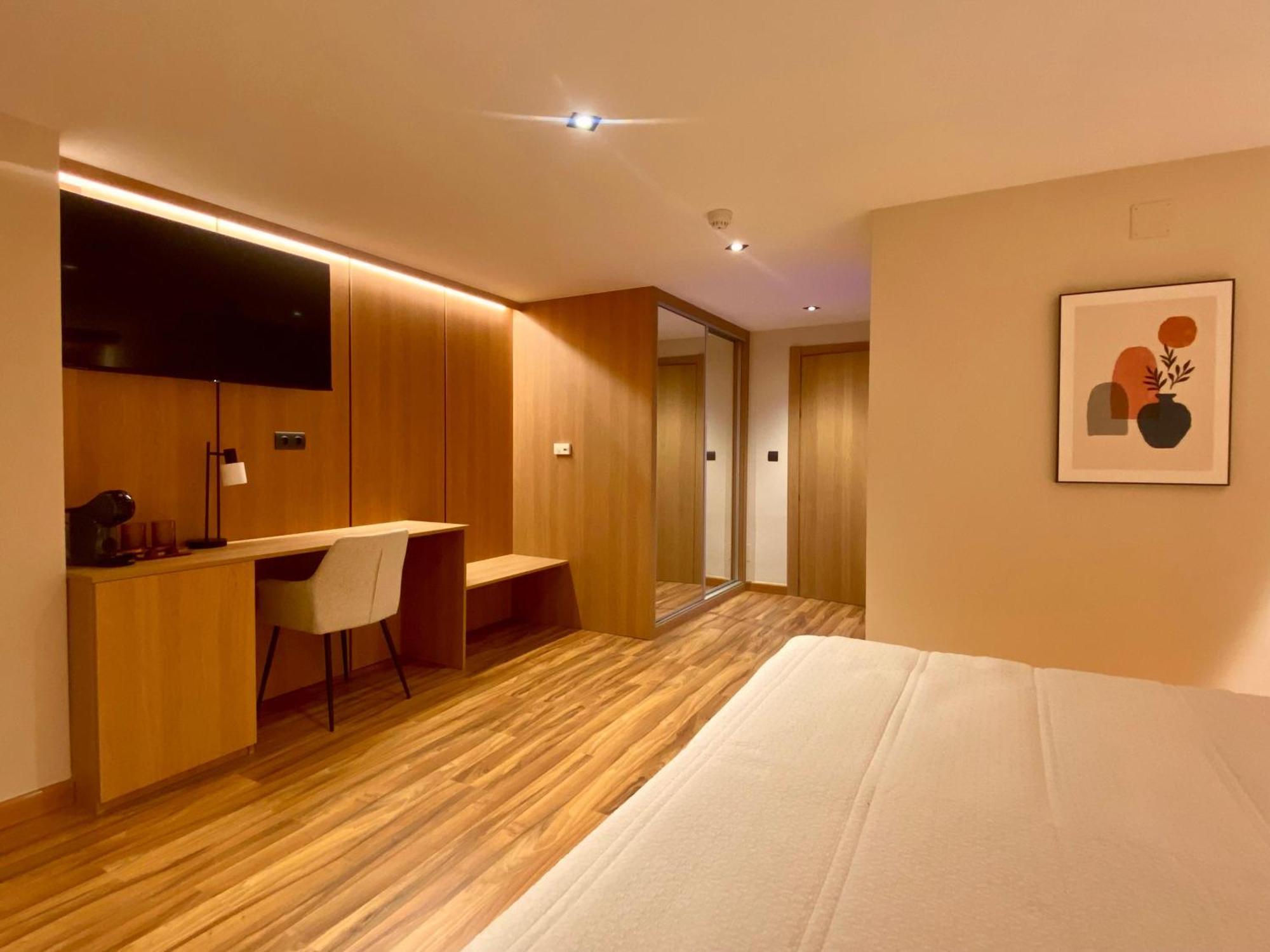 Hostal Rio Selmo Ponferrada Εξωτερικό φωτογραφία